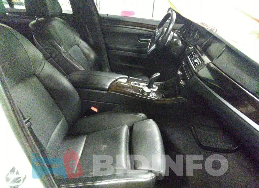 WBA5A5C52GG352986 Photo# 5