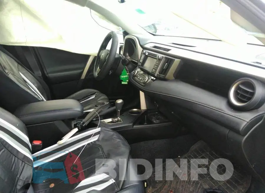 JTMDFREV0FD160583 Photo# 5