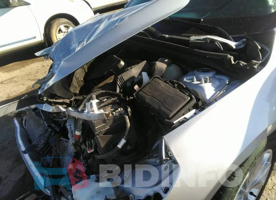 1G1ZD5ST4LF018768 Photo# 10