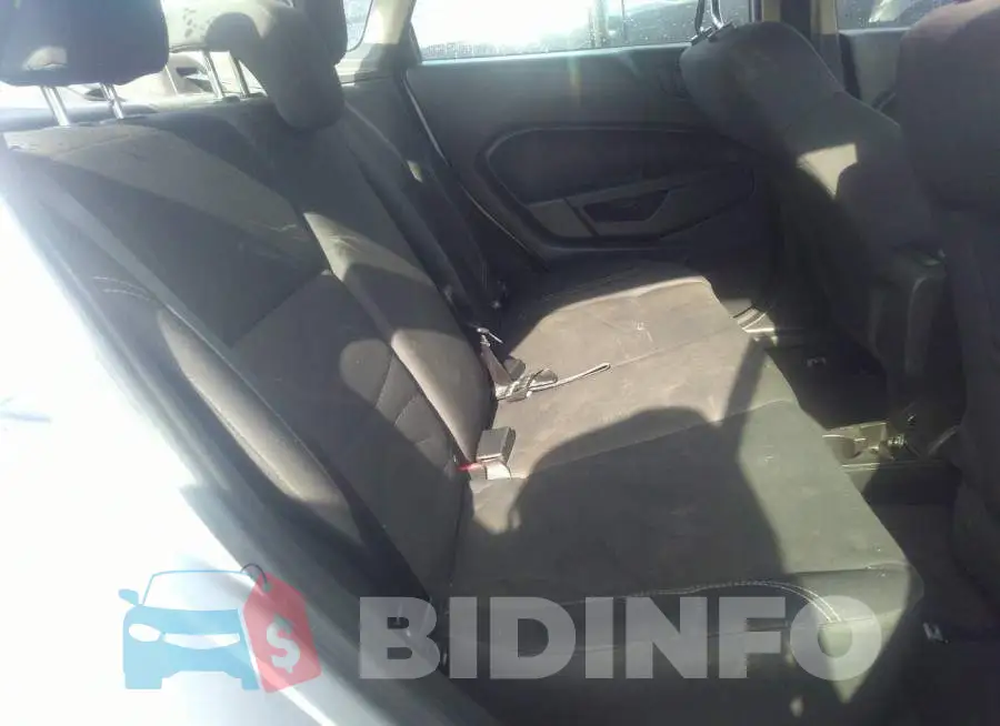 3FADP4BJ4JM136131 Photo# 8