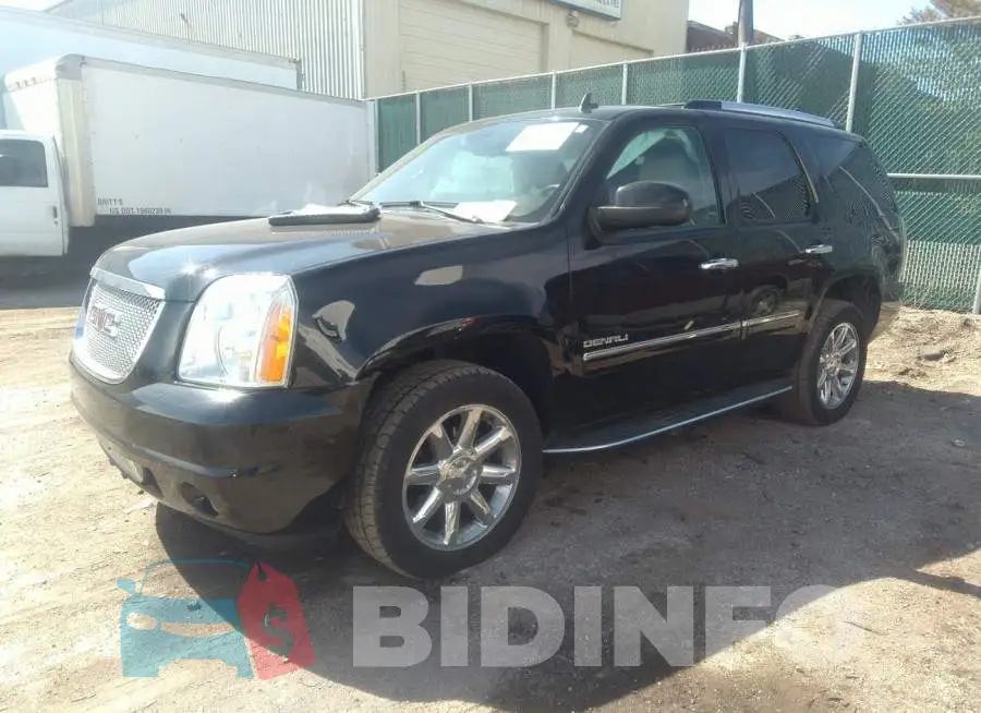 1GKS2EEF0DR174461 Photo# 2