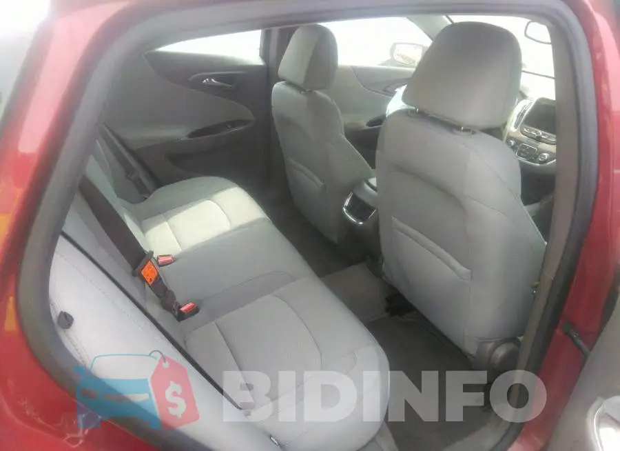 1G1ZE5ST9HF157296 Photo# 8
