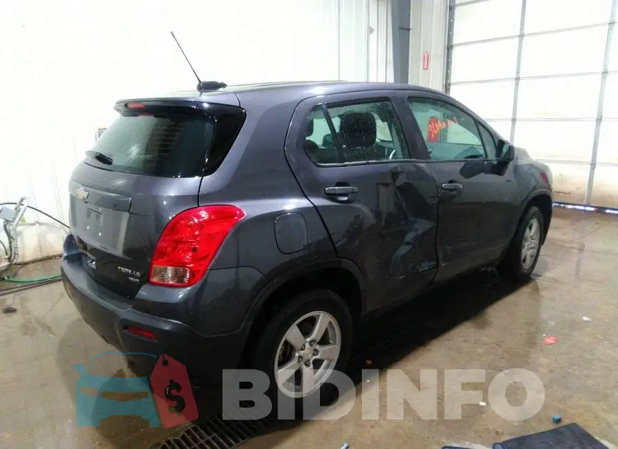 3GNCJNSB2GL241343 Photo# 4