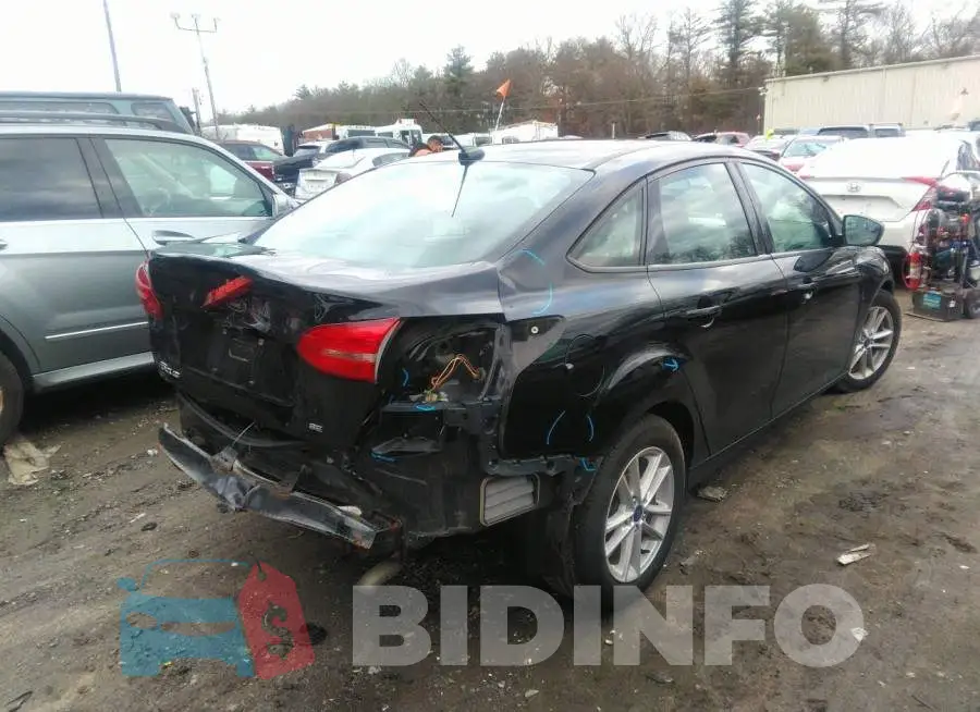 1FADP3F23JL263872 Photo# 4
