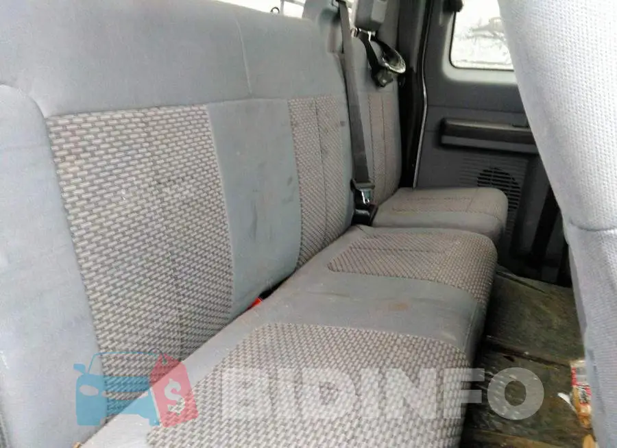 1FT7X2B63GEA50105 Photo# 8