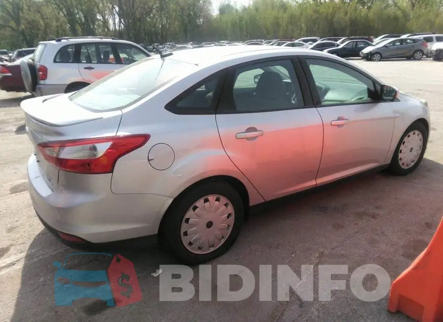 1FADP3F20EL356726 Photo# 4