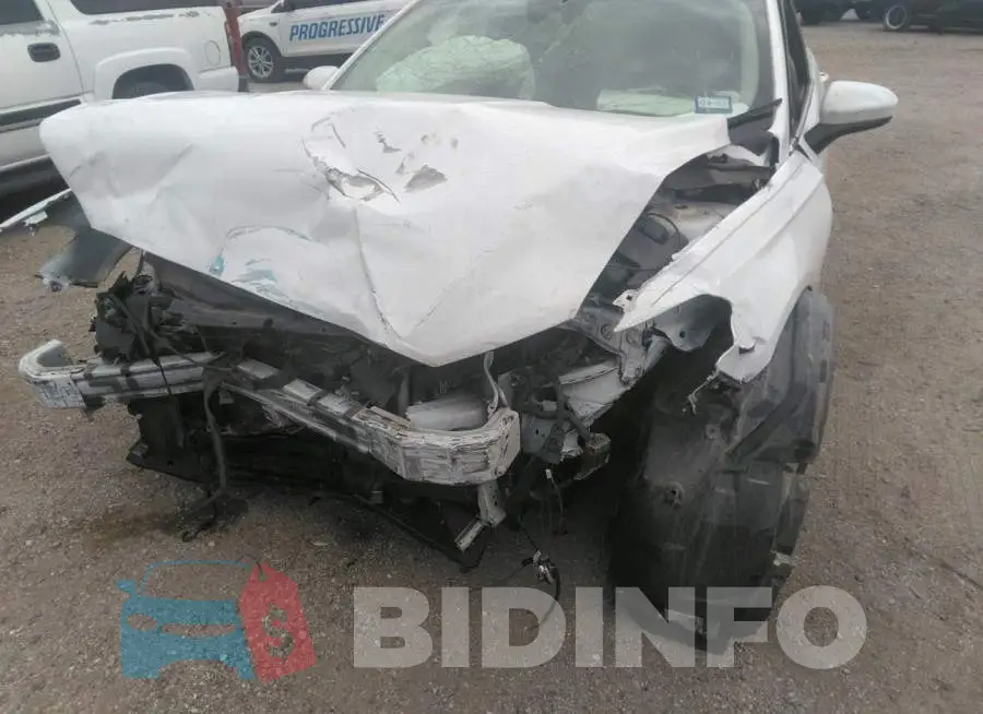 3FA6P0G72LR201014 Photo# 6