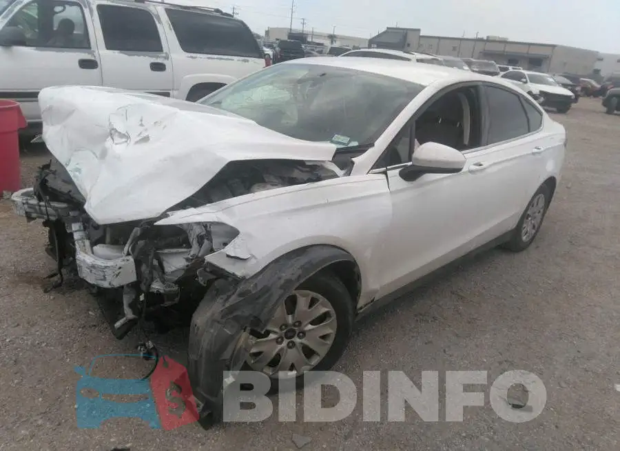 3FA6P0G72LR201014 Photo# 2