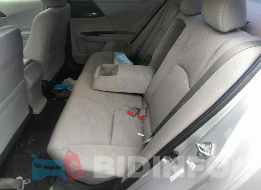1HGCR2F36EA302234 Photo# 8