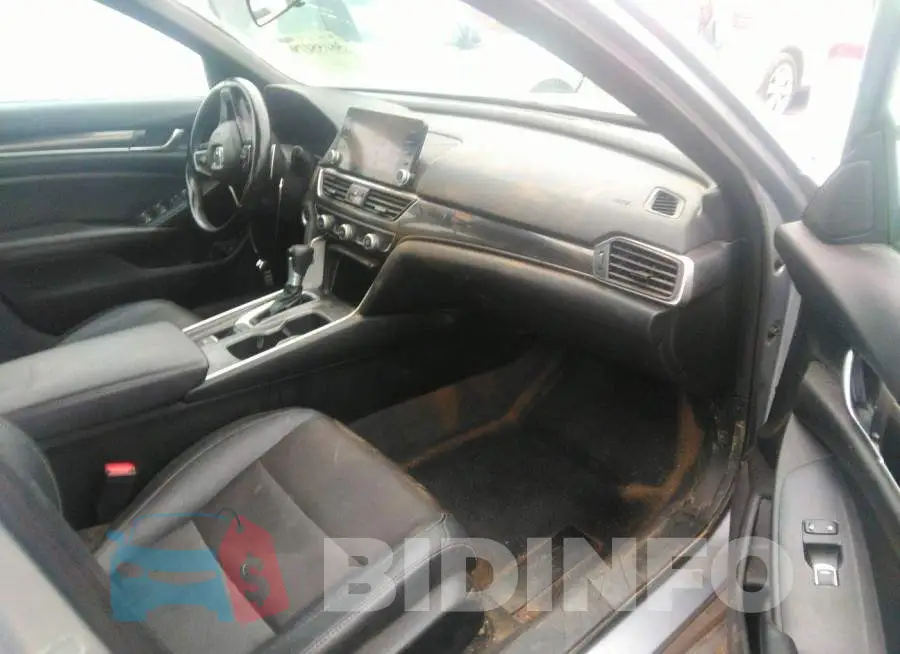 1HGCV1F30LA121908 Photo# 5