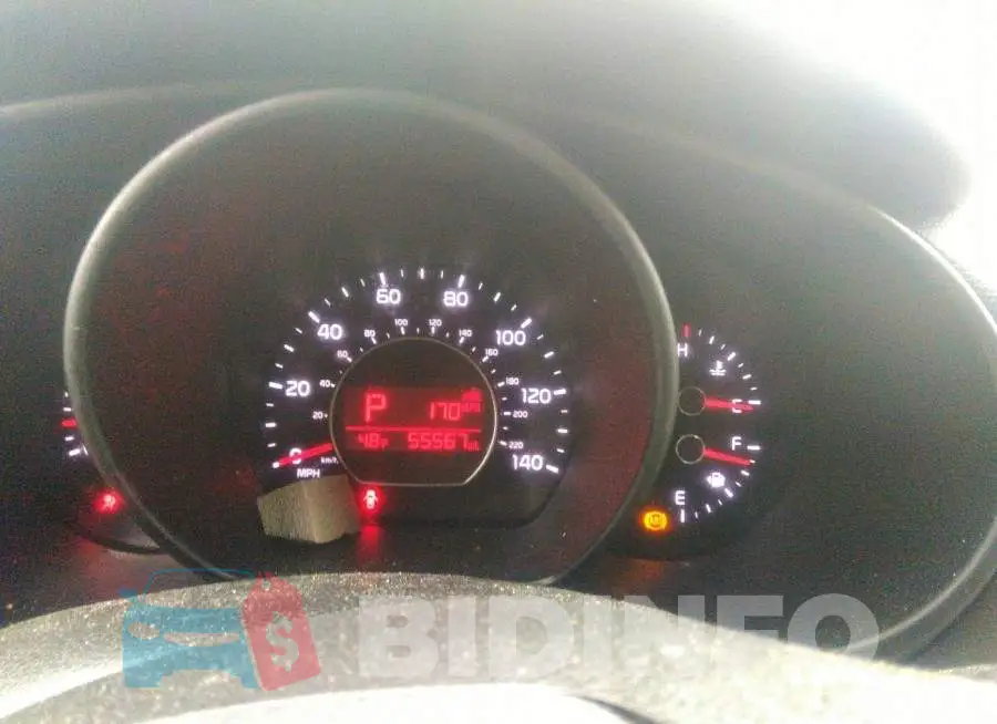 KNDJN2A22K7914147 Photo# 7