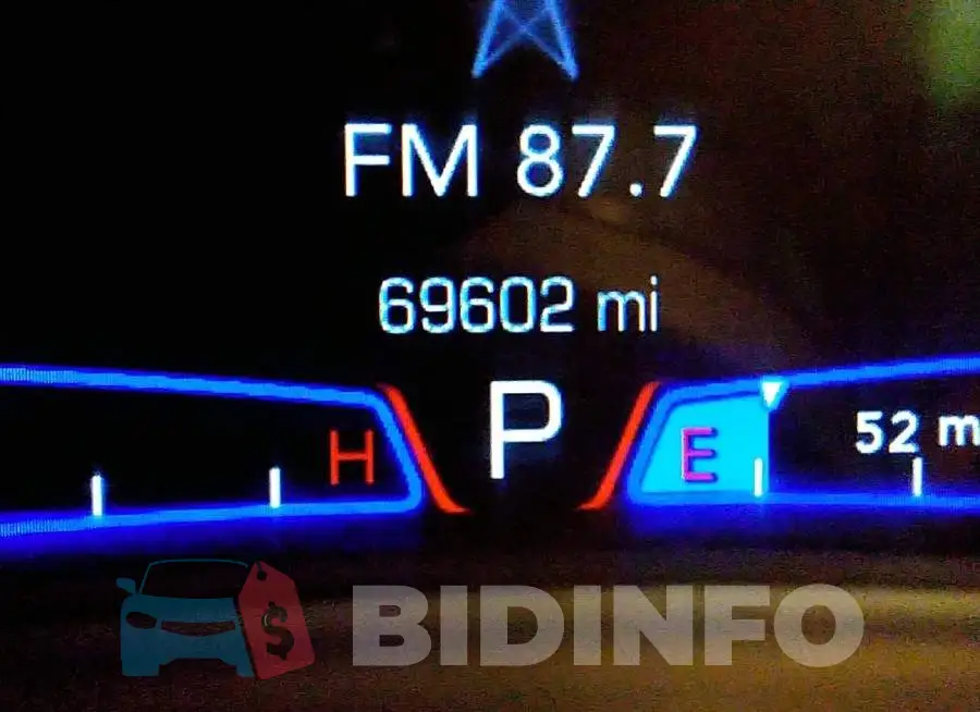 2C3CCABG9KH562647 Photo# 7