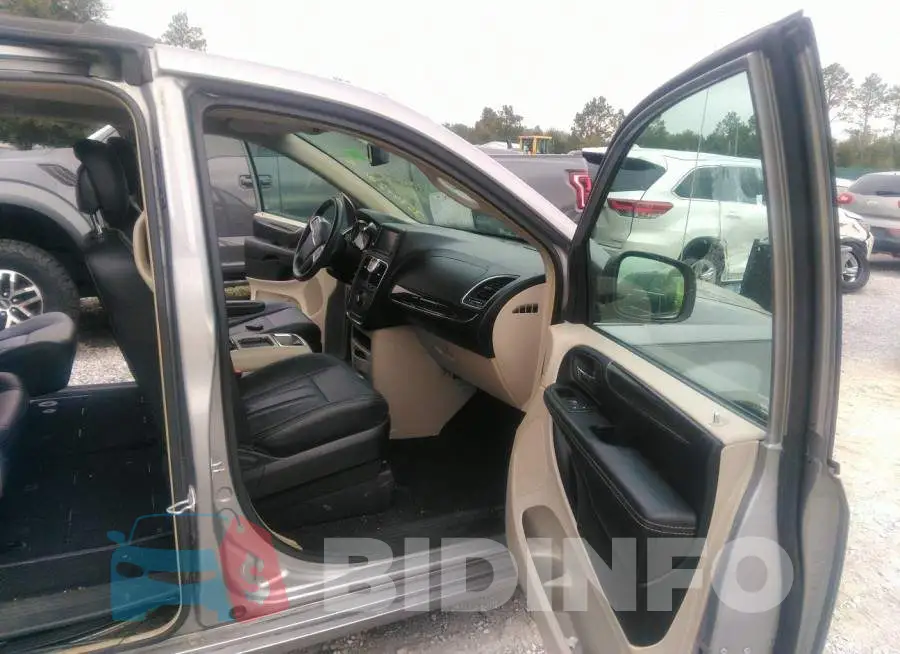 2C4RC1BG5GR129091 Photo# 5