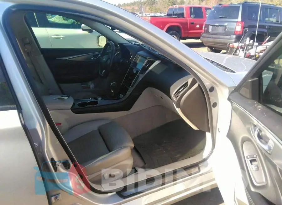 JN1BV7AR2FM400324 Photo# 5
