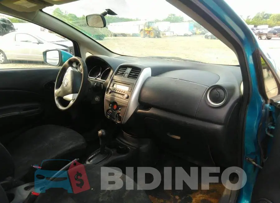 3N1CE2CP7FL350890 Photo# 5