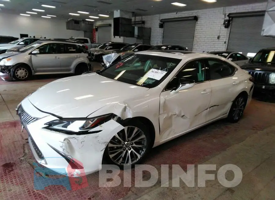 58AD21B13LU010708 Photo# 2