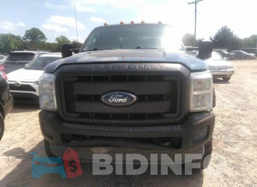 1FT7W2BTXEEB55133 Photo# 6