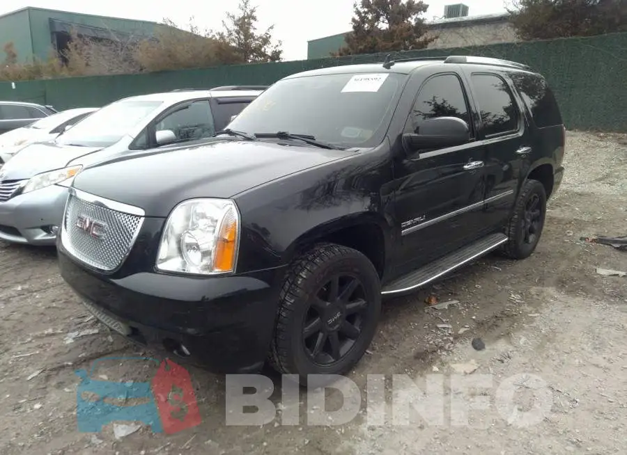 1GKS2EEF8DR255899 Photo# 2