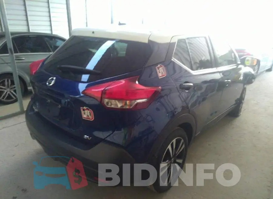 3N1CP5CU3KL566991 Photo# 4