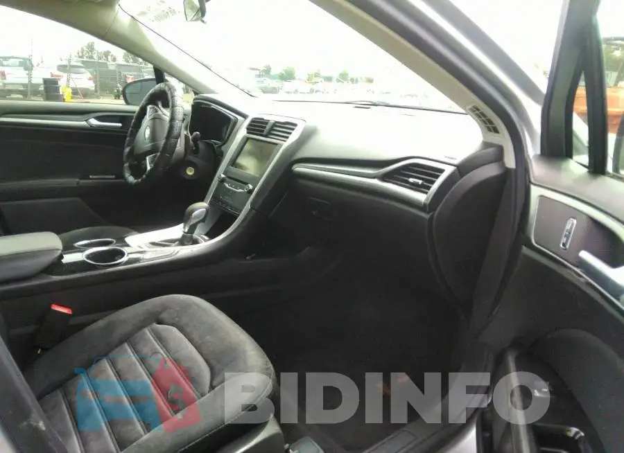 3FA6P0LU5DR202462 Photo# 5