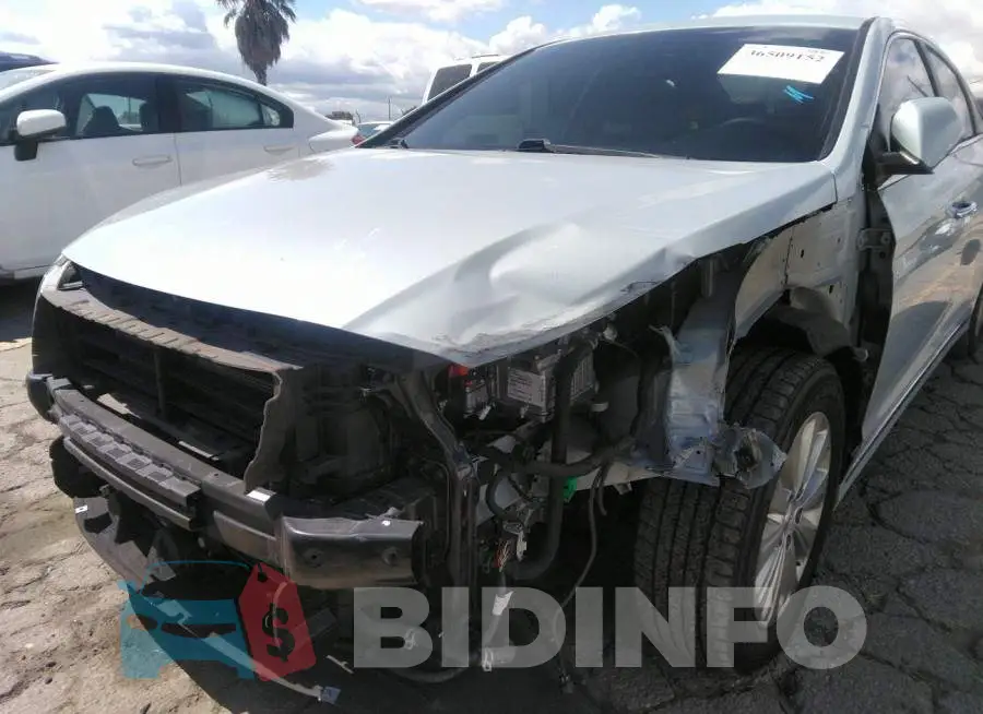 KMHE24L18GA025708 Photo# 6