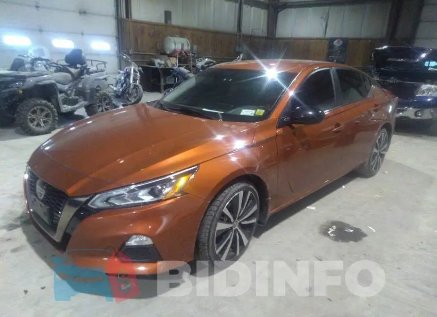 1N4BL4CV4KC109938 Photo# 2