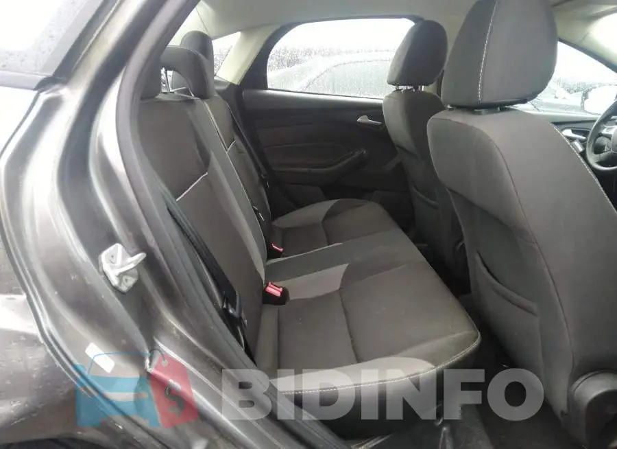 1FADP3F28DL373367 Photo# 8