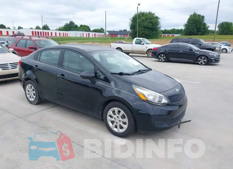 KNADM4A38F6442324 Photo# 1