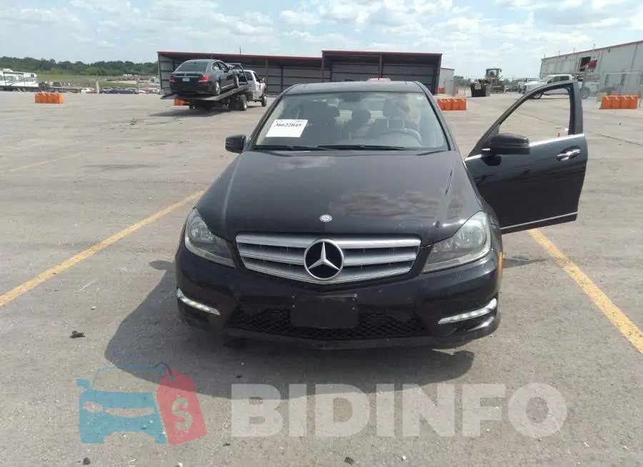 WDDGF4HB0DR269021 Photo# 6
