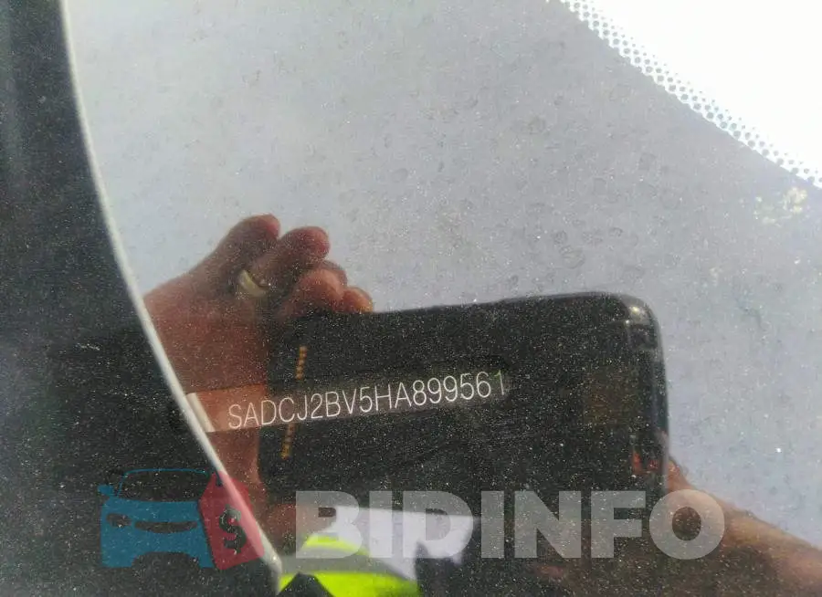 SADCJ2BV5HA899561 Photo# 9
