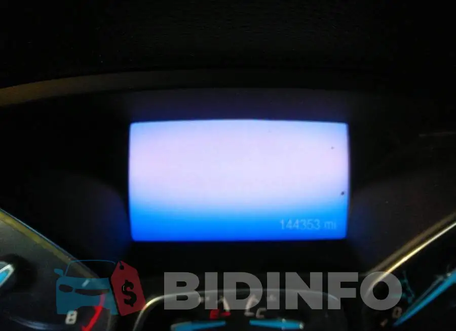 1FADP3N28DL150506 Photo# 7