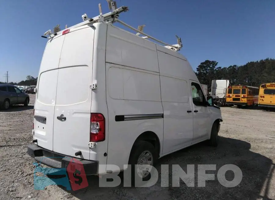 1N6BF0LY6HN805201 Photo# 4