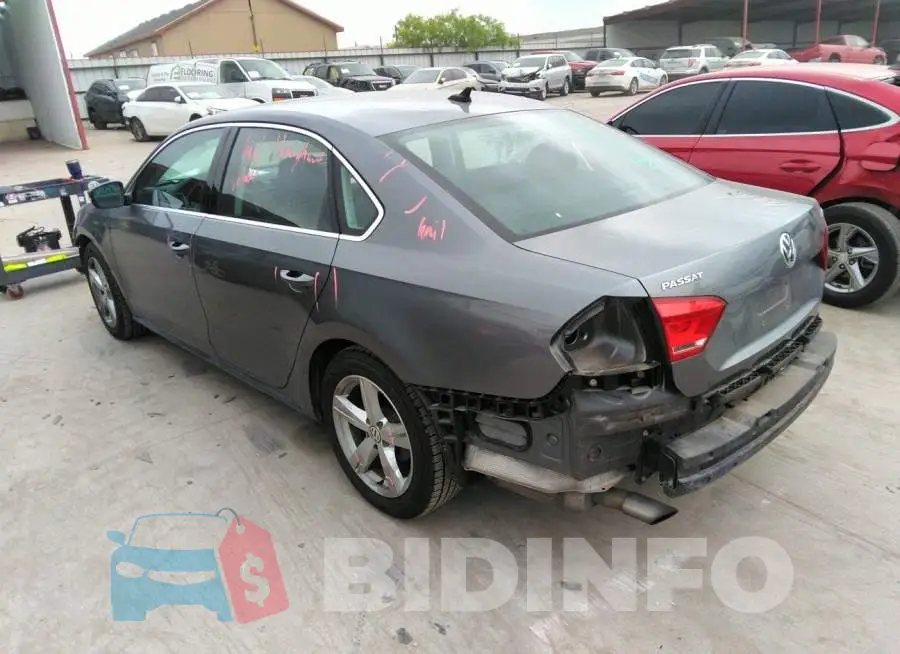 1VWBS7A35FC055715 Photo# 3
