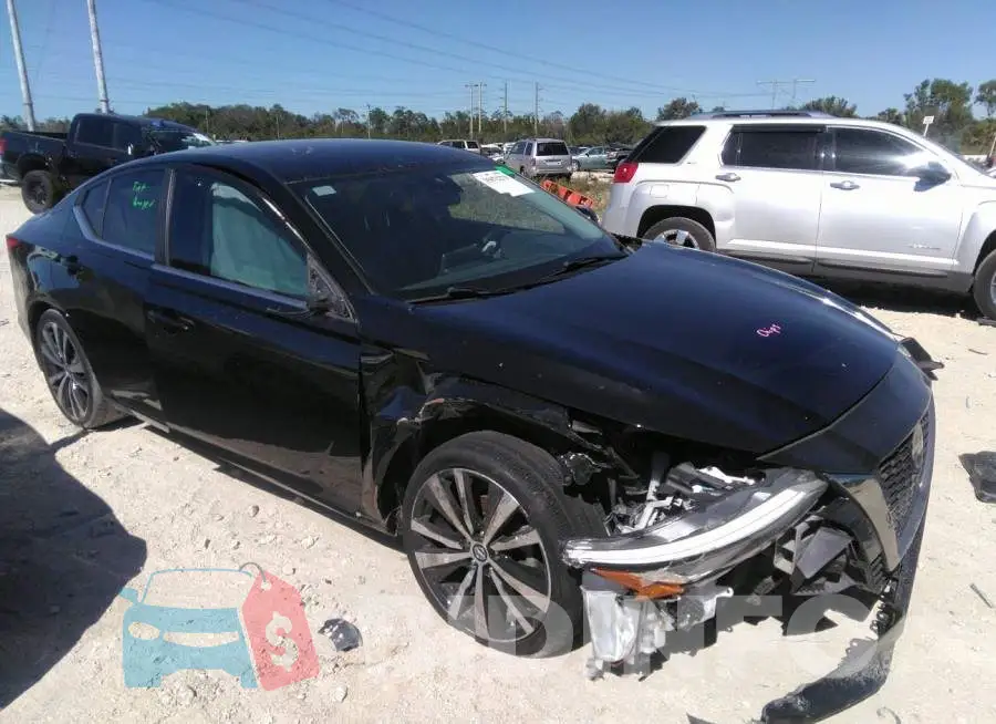 1N4BL4CV1LC117562 Photo# 1