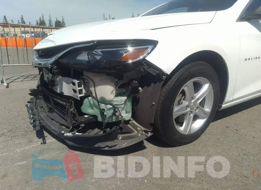 1G1ZB5ST2KF120252 Photo# 6