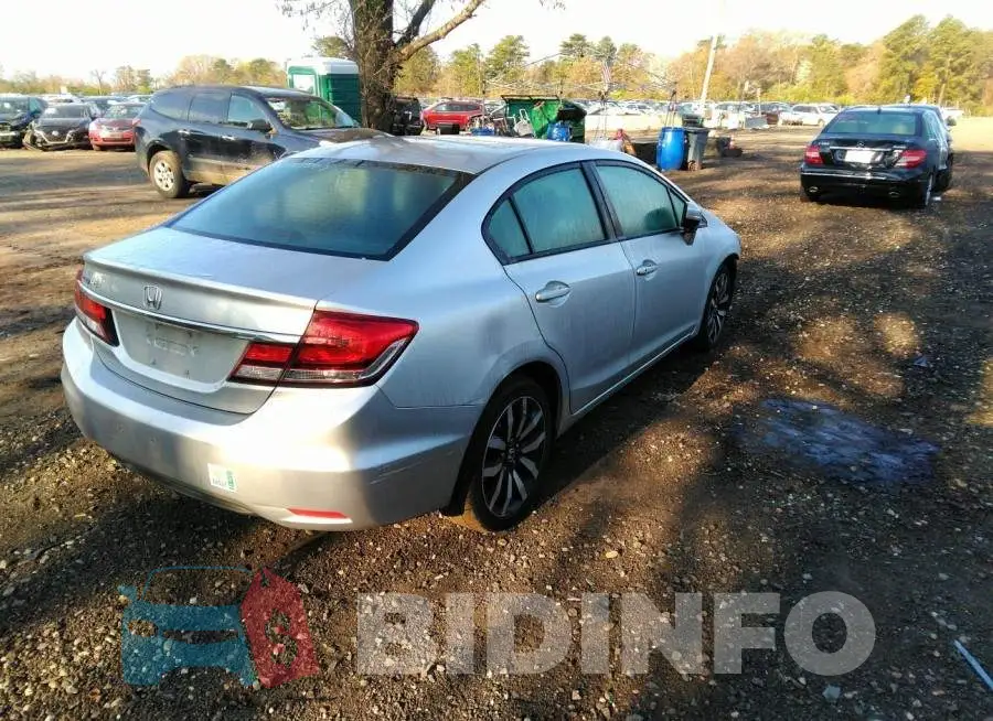 19XFB2F96FE272476 Photo# 4