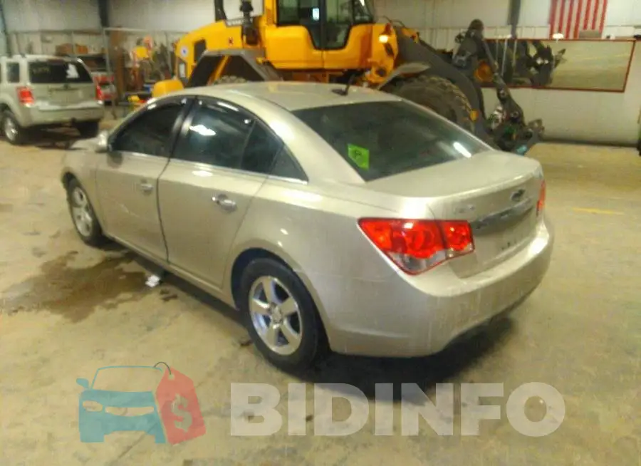 1G1PC5SB3D7178332 Photo# 3