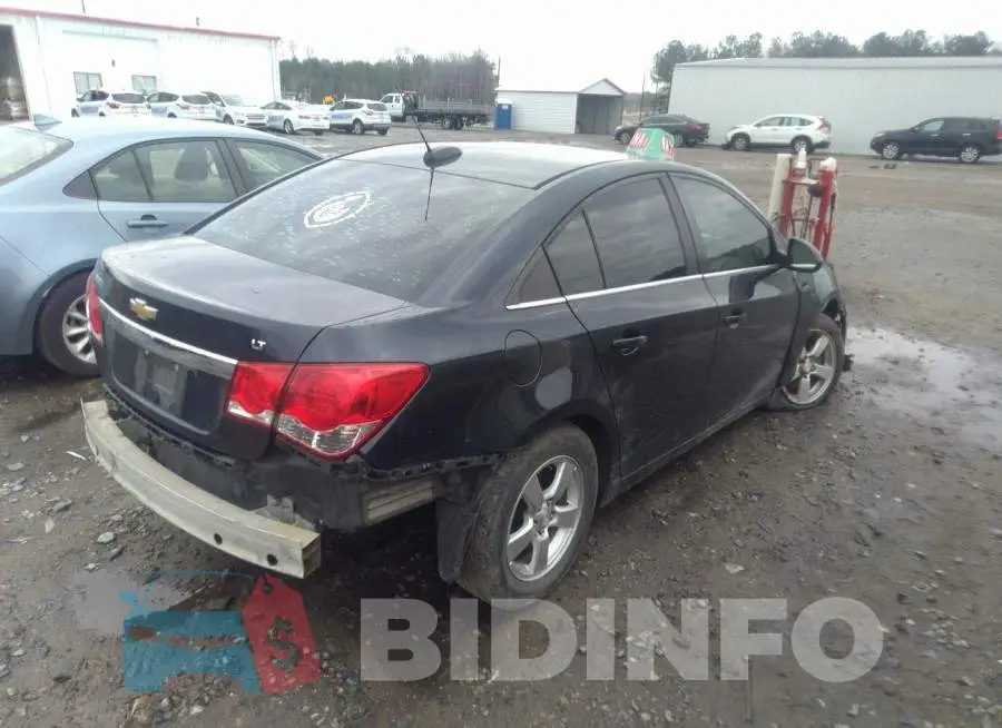 1G1PC5SB9F7174028 Photo# 4