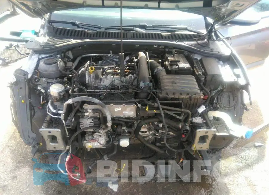 3VWCB7BU3LM055217 Photo# 10