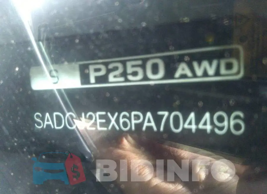 SADCJ2EX6PA704496 Photo# 9