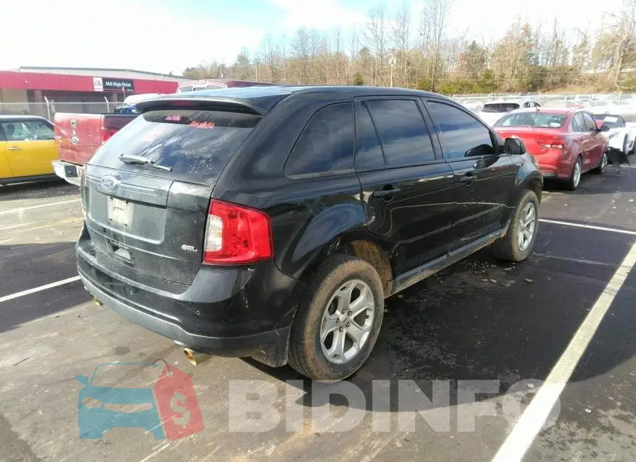 2FMDK3JC4DBE15747 Photo# 4