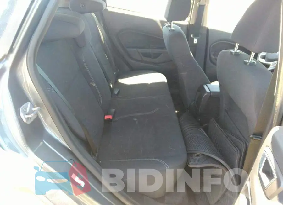 3FADP4EEXEM177240 Photo# 8