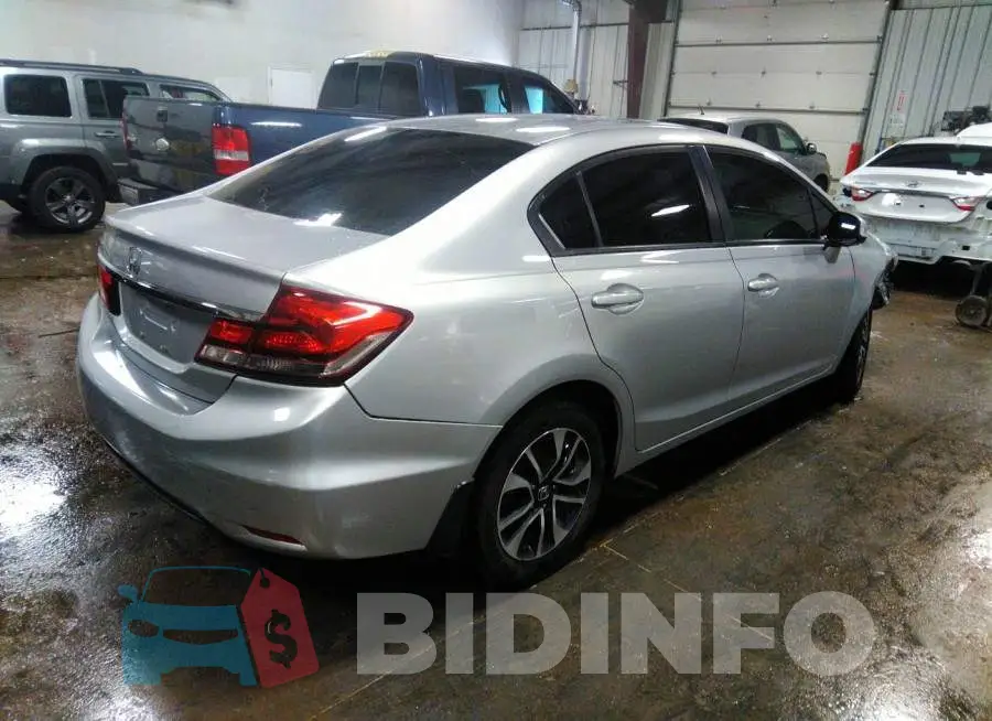 19XFB2F86DE040027 Photo# 4