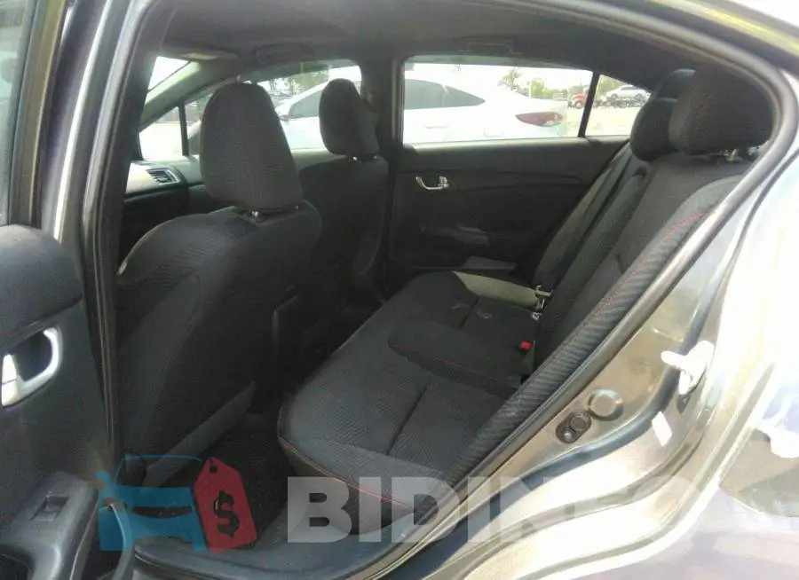 2HGFB6E57DH702136 Photo# 8