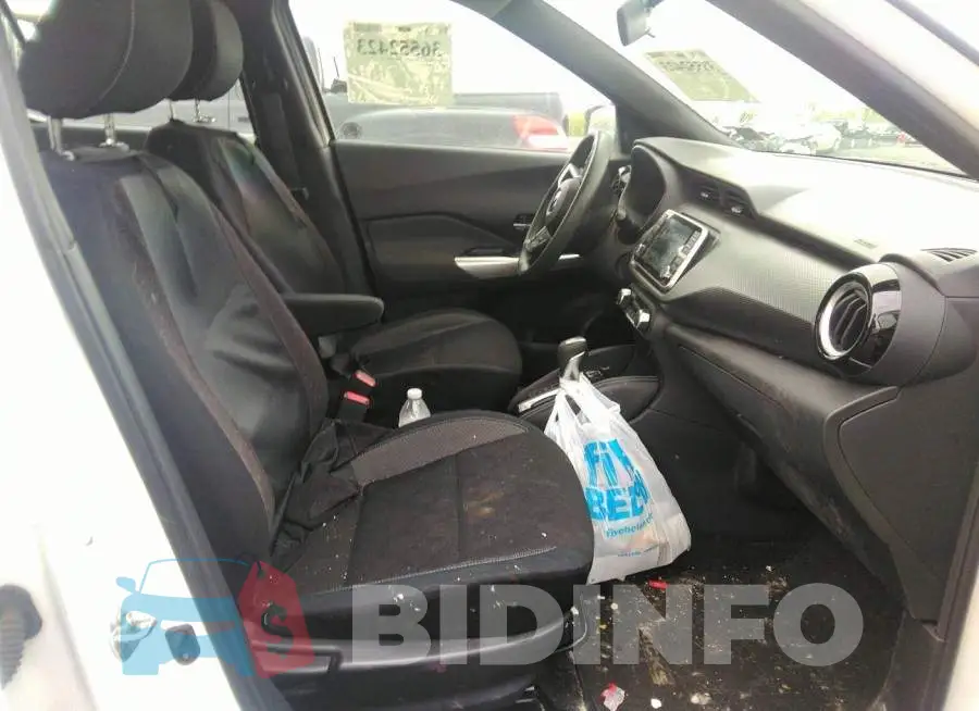 3N1CP5CU7JL501236 Photo# 5