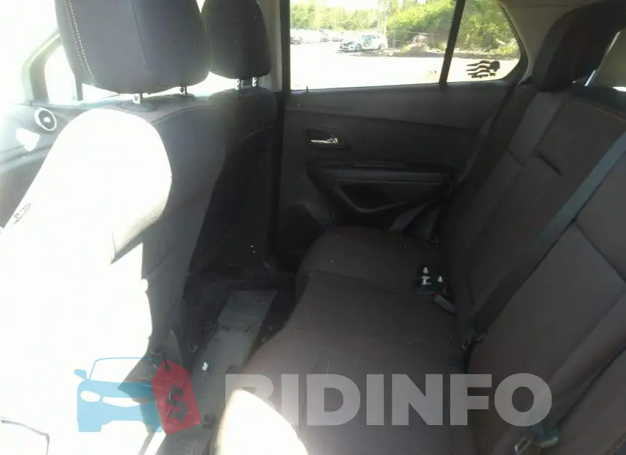 KL7CJRSB6FB210920 Photo# 8