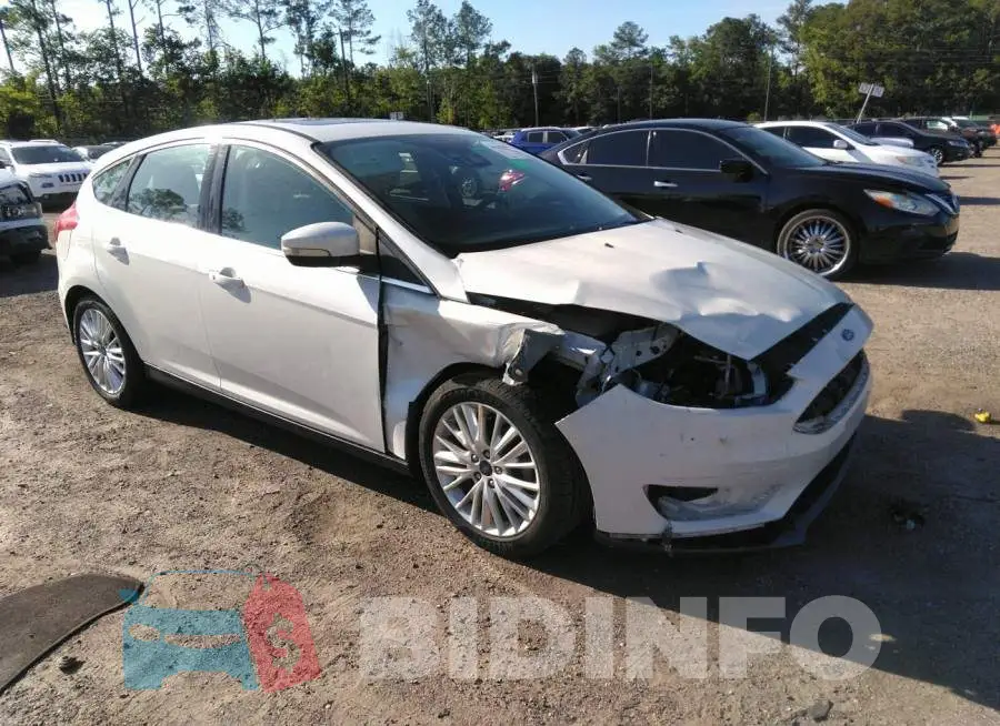 1FADP3N21JL220794 Photo# 1