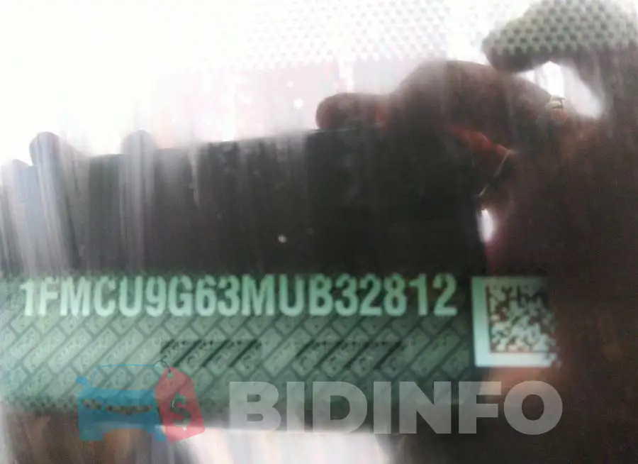 1FMCU9G63MUB32812 Photo# 9