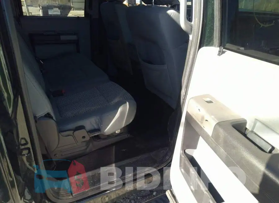 1FT7W2B67GEA26084 Photo# 8