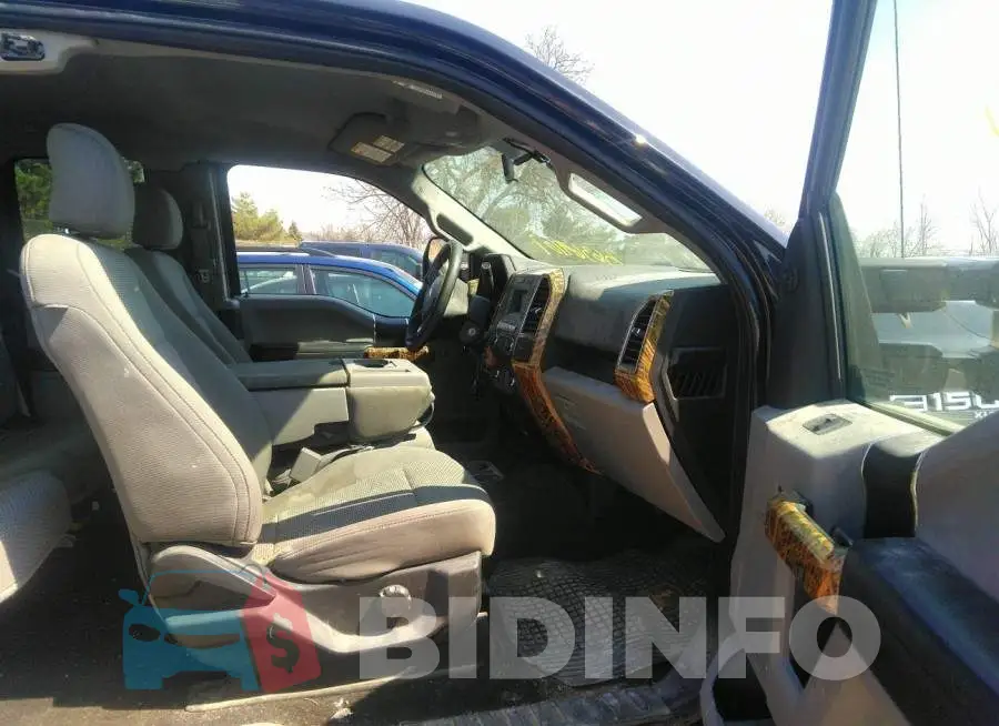 1FTFX1EF7HKD21896 Photo# 5